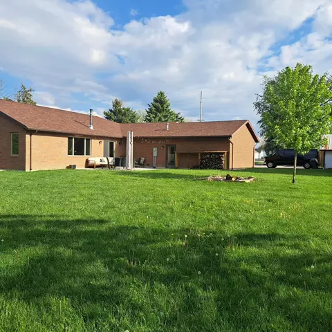 Exterior - 317 Summit St, Celina, OH 45822 photo 5 of 8