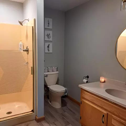 Bath - 317 Summit St, Celina, OH 45822 photo 4 of 6