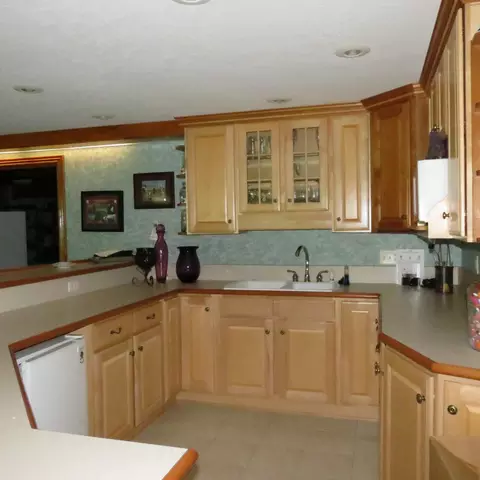 Kitchen - 10770 Scott Rd, Sidney, OH 45365 photo 5 of 7