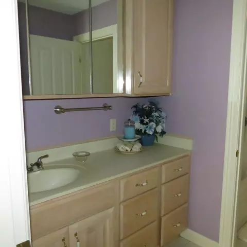Bath - 10770 Scott Rd, Sidney, OH 45365 photo 5 of 7