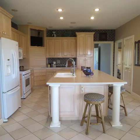 Kitchen - 10770 Scott Rd, Sidney, OH 45365 photo 2 of 7