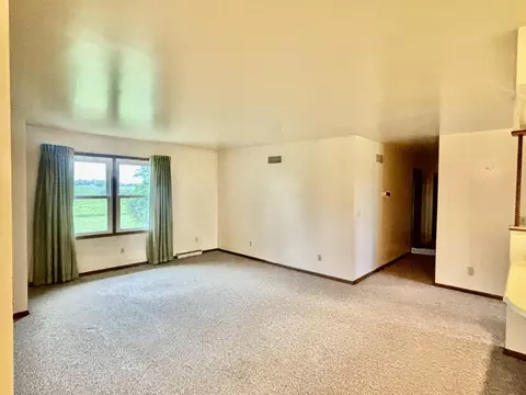Living - 3910 St Anthony Rd, Celina, OH 45822 photo 3 of 4