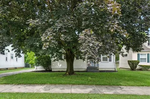 1243 N Plum St, Springfield, OH 45504