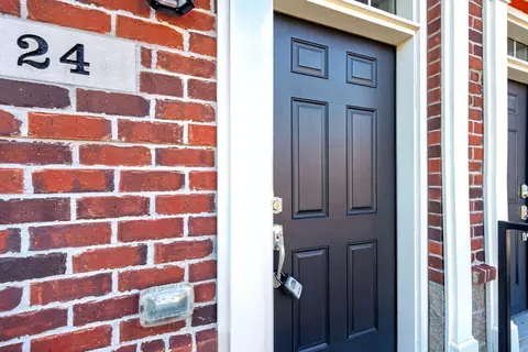 Entry Way - 24 N Center St, Springfield, OH 45502 photo 1 of 3