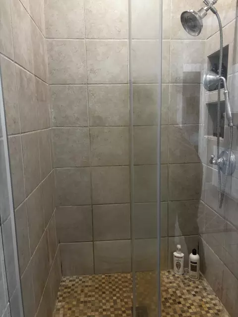 Bath - 5519 E Hidden Shores Dr, Celina, OH 45822 photo 5 of 7