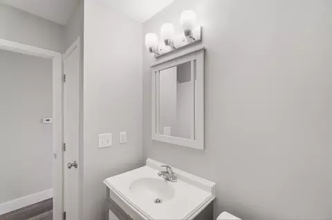 Bath - 7995 Wescott Ave, Fairborn, OH 45324 photo 4 of 4