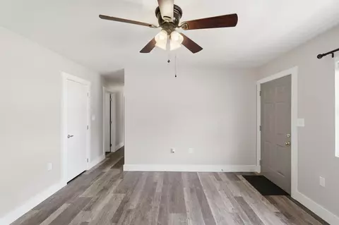 Living - 7995 Wescott Ave, Fairborn, OH 45324 photo 3 of 4