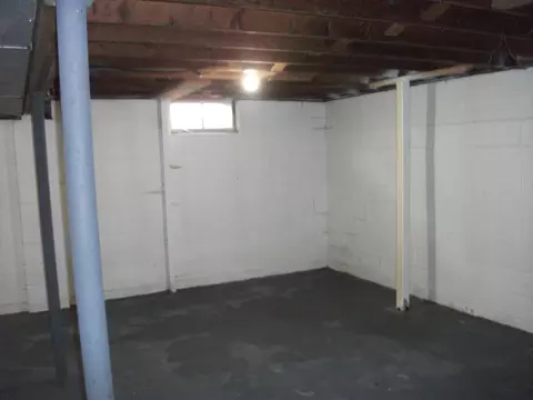 Other - 1611 Springmont Ave, Springfield, OH 45506 photo 4 of 8
