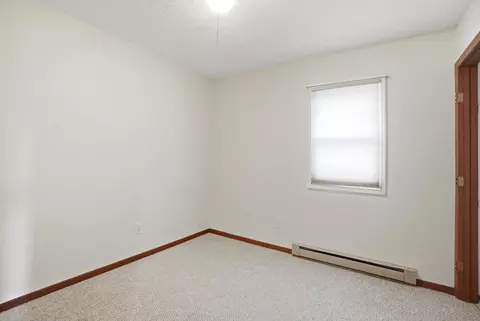Bedroom - 4400 Limerick Rd, Springfield, OH 45502 photo 6 of 8