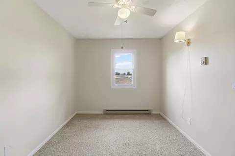 Bedroom - 4400 Limerick Rd, Springfield, OH 45502 photo 4 of 8