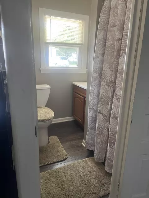 Bath - 1105 Forest St, Sidney, OH 45365 photo 2 of 2