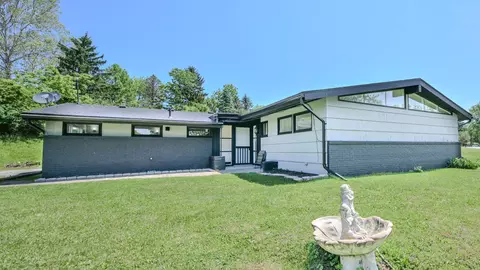 2020 Winding Trl, Springfield, OH 45503
