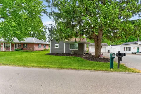 408 N State St, Belle Center, OH 43310