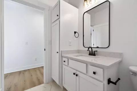 Bath - 1766 Northpoint Ln, Springfield, OH 45503 photo 5 of 5