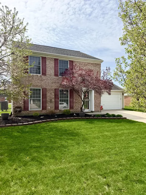 313 Cottonwood St, Wapakoneta, OH 45895