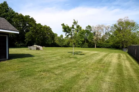 Exterior - 3734 Lawrenceville Dr, Springfield, OH 45504 photo 5 of 7