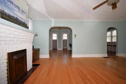 Living - 3734 Lawrenceville Dr, Springfield, OH 45504 photo 5 of 5