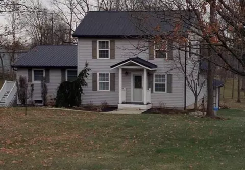 2320 Troy Rd, Springfield, OH 45504