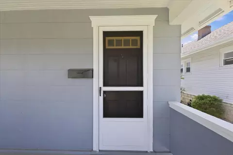 Exterior - 617 E Mccreight Ave, Springfield, OH 45503 photo 3 of 9