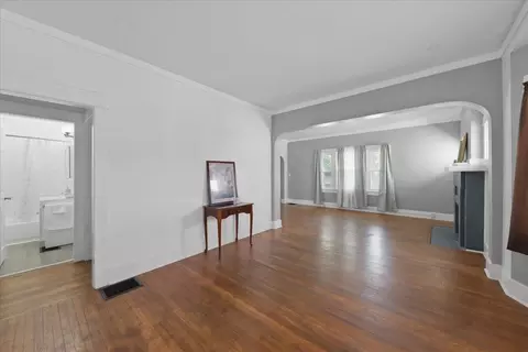 Living - 617 E Mccreight Ave, Springfield, OH 45503 photo 6 of 6