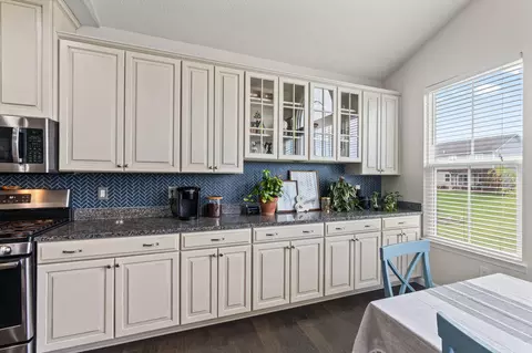 Kitchen - 1148 Red Maple Dr, Troy, OH 45373 photo 4 of 7