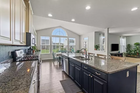 Kitchen - 1148 Red Maple Dr, Troy, OH 45373 photo 6 of 7