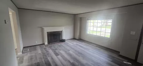 Living - 622 Maple St, Celina, OH 45822 photo 1 of 2