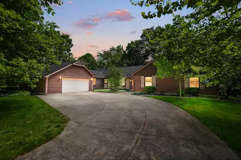 1706 Edith Marie Dr, Dayton, OH 45431
