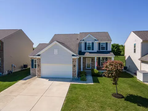 4161 Spicebush Dr, Tipp City, OH 45371