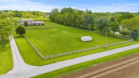 4222 Ramsey Ln, Springfield, OH 45502