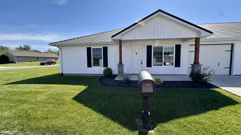 1611 Irene Dr #21, Bellefontaine, OH 43311