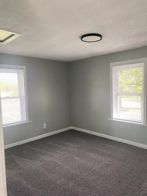 Bedroom - 1400 Innisfallen Ave, Springfield, OH 45506 photo 4 of 5
