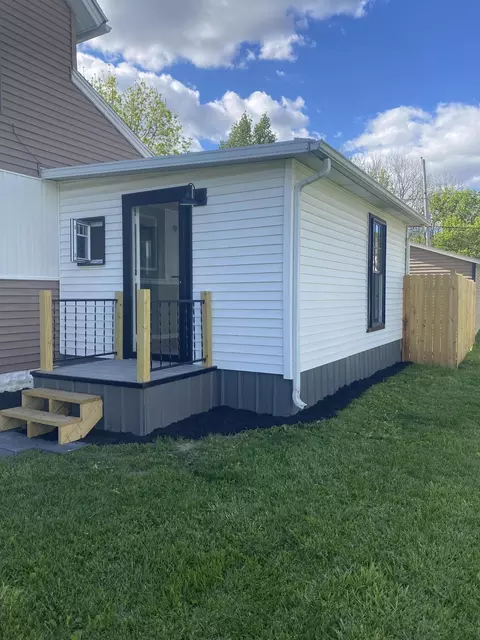 Exterior - 1400 Innisfallen Ave, Springfield, OH 45506 photo 10 of 15