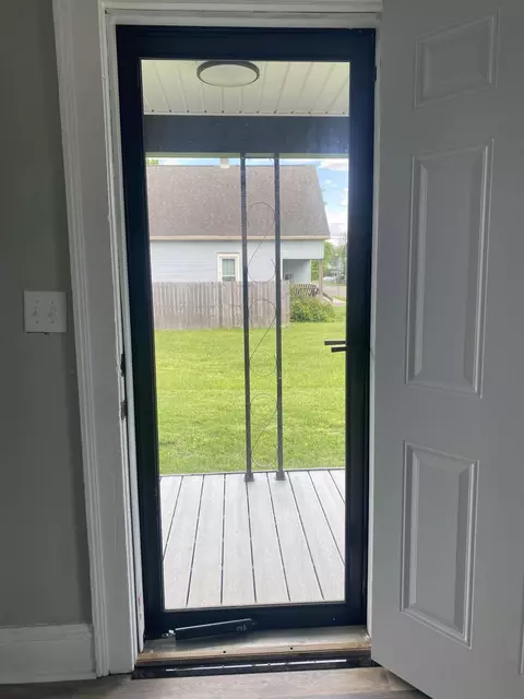 Entry Way - 1400 Innisfallen Ave, Springfield, OH 45506 photo 1 of 7