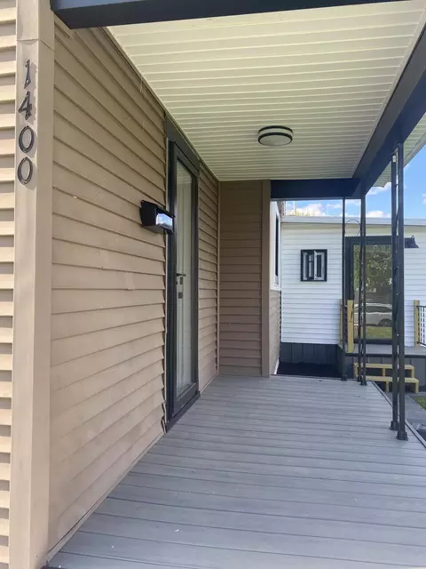 Exterior - 1400 Innisfallen Ave, Springfield, OH 45506 photo 5 of 15