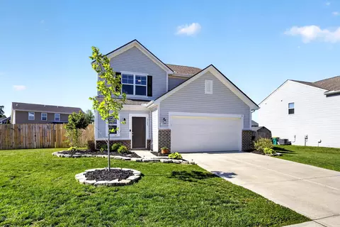 Exterior - 5195 Burton Dr, Springfield, OH 45503 photo 2 of 11
