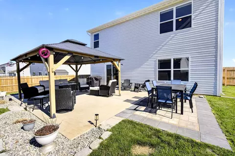 Exterior - 5195 Burton Dr, Springfield, OH 45503 photo 8 of 11