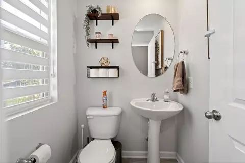 Bath - 5195 Burton Dr, Springfield, OH 45503 photo 1 of 5