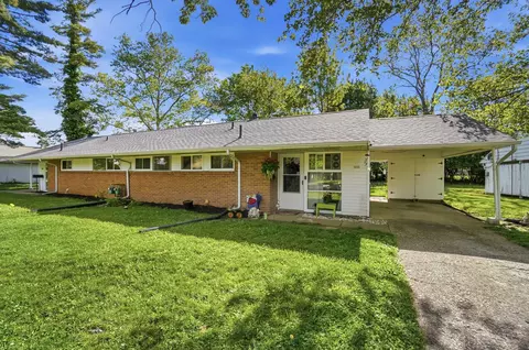 Exterior - 1663-1665 Brentwood Dr, Springfield, OH 45503 photo 3 of 11