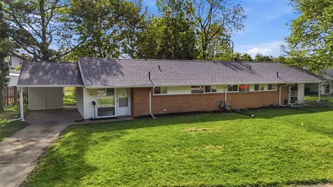 1663-1665 Brentwood Dr, Springfield, OH 45503