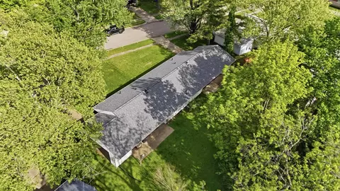 View/Area - 1663-1665 Brentwood Dr, Springfield, OH 45503 photo 3 of 5