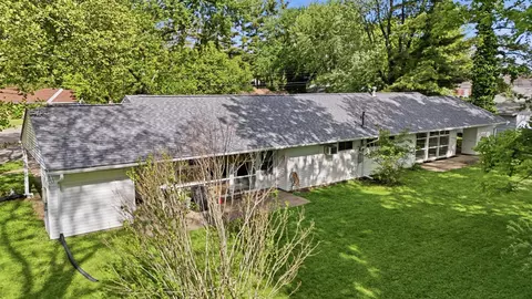 Exterior - 1663-1665 Brentwood Dr, Springfield, OH 45503 photo 1 of 11