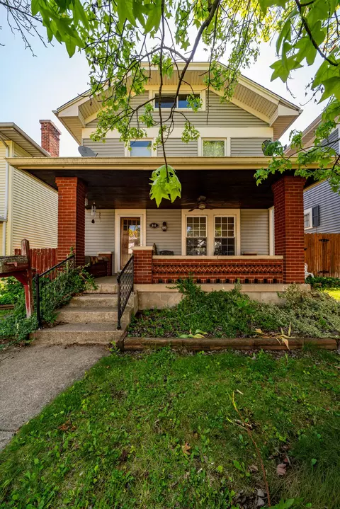 844 Wellmeier Ave, Dayton, OH 45410