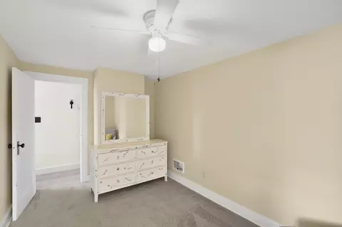 Bedroom - 146 N Kensington Pl, Springfield, OH 45504 photo 6 of 6