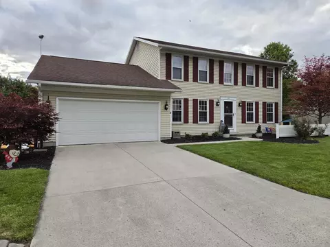 111 Jacobs Dr, Wapakoneta, OH 45895