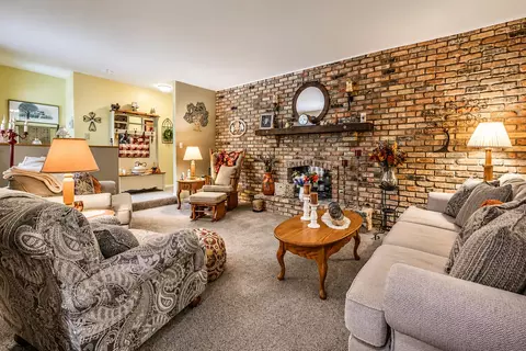 2693 Ehrhart Dr, Springfield, OH 45502 photo 6