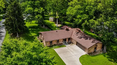 2693 Ehrhart Dr, Springfield, OH 45502 photo 2