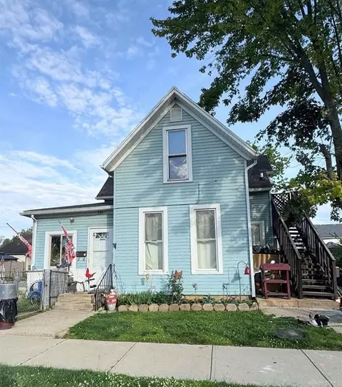 534 S Walnut St, Troy, OH 45373
