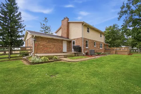Exterior - 4170 Johnson Rd, Springfield, OH 45502 photo 7 of 21