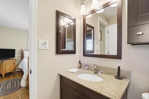 Bath - 4170 Johnson Rd, Springfield, OH 45502 photo 3 of 5